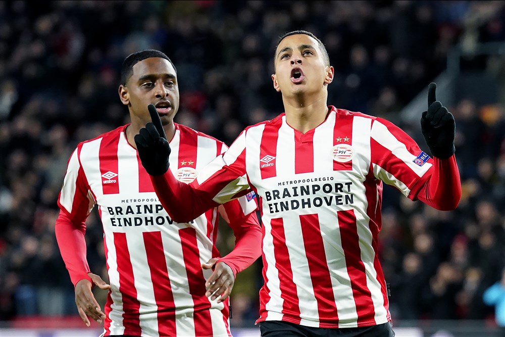 Historische goal Ihattaren enige lichtpunt bij ongeïnspireerd PSV