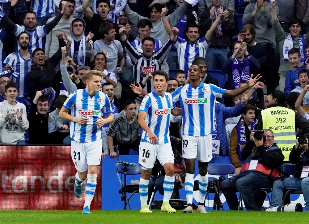 Barcelona baalt van Isak en geeft Real Madrid kort voor Clásico gouden kans