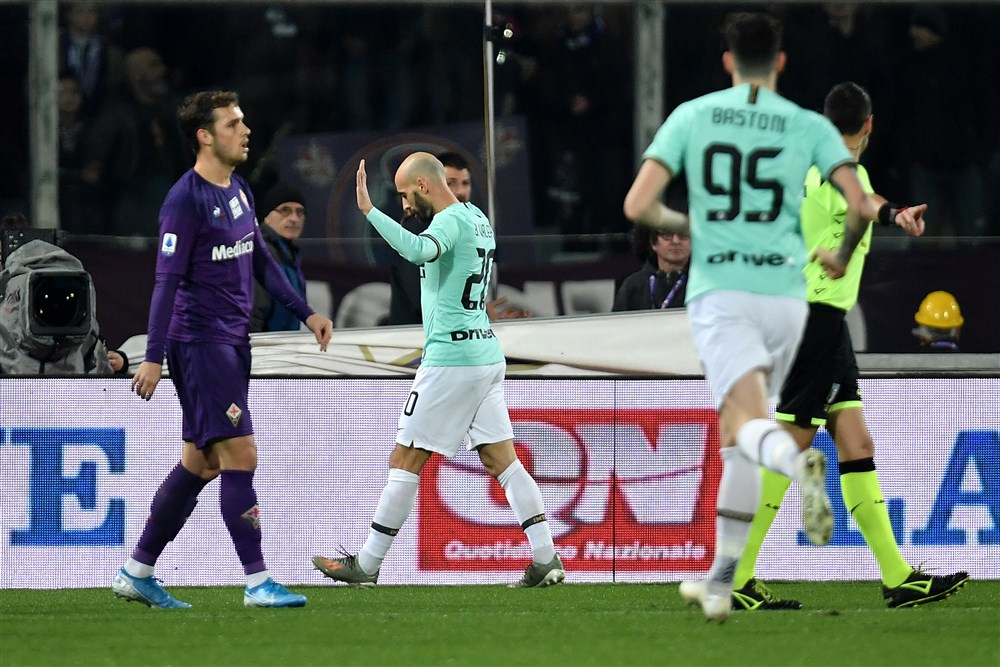 Internazionale in mineur na prachtgoal in blessuretijd in Florence