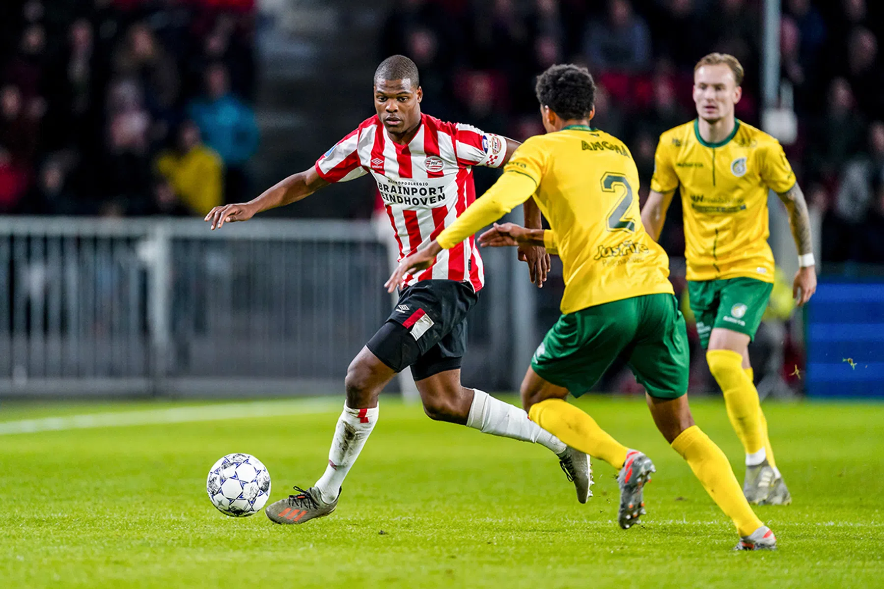 Uitgebreid interview met Denzel Dumfries: 'We zijn lang te soft naar elkaar geweest'