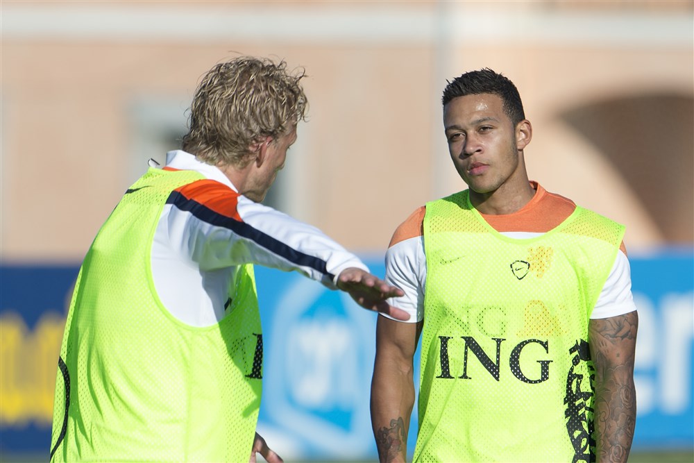 Het Oranje van de jaren tien: rechtsback Kuijt en Memphis tussen de sterren