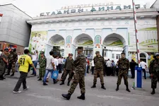 Thumbnail for article: Voetbaltripje naar Dagestan: brood en spelen in een bandietenstaat