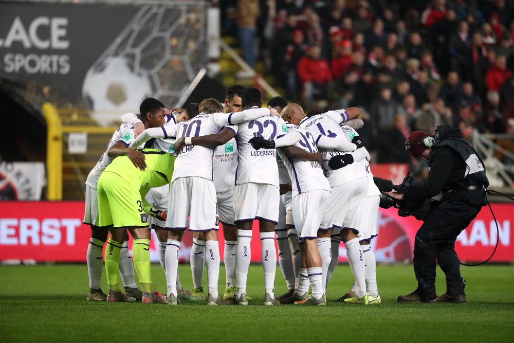 Noodlijdend Anderlecht gaat snoeien: 'Met deze selectie blijven we niet werken'