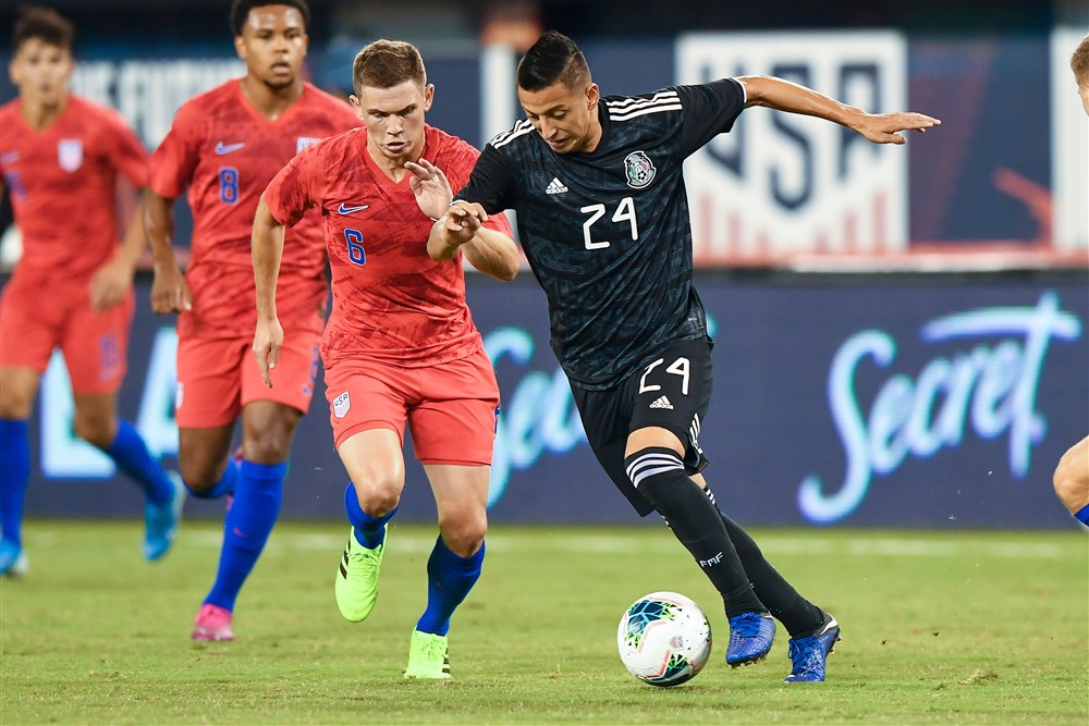 Mexicaans talent Alvarado hoog op verlanglijst Ajax