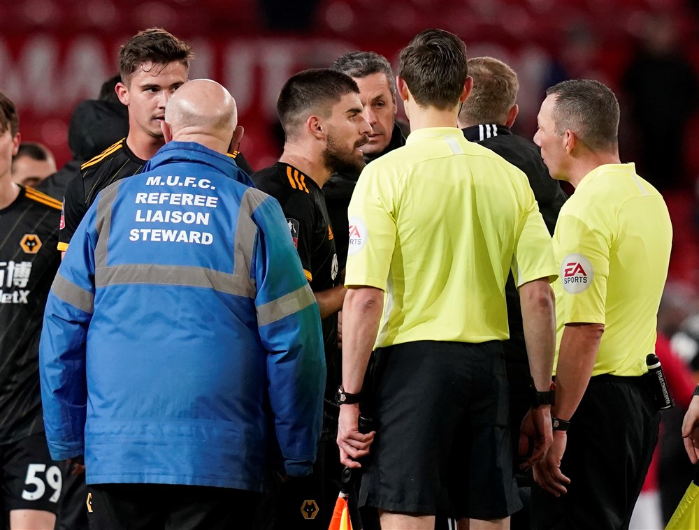 Weer frustratie over VAR in Engeland: 'We vieren tegenwoordig non-goals'