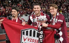 Thumbnail for article: Podolski (34) op zoek naar nieuwe club voor laatste kunststukje