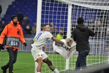 Thumbnail for article: Lyon-trainer linkt blessure Memphis aan confrontatie met eigen fans