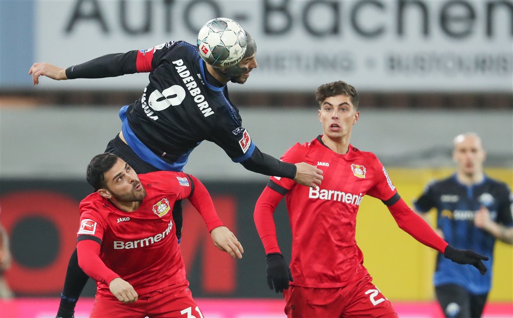 Wervelende start Leverkusen maakt Bosz-feestje compleet