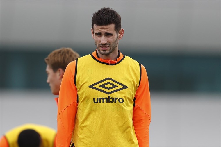 Cincinnati legt kamp-Pereiro deadline op