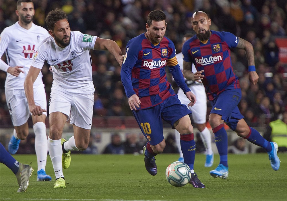Heerlijke goal Messi redt Barcelona-debuut Sétien