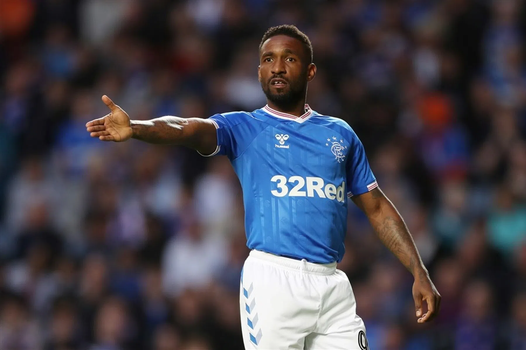 Defoe (37) blijft maar doorgaan en tekent voorcontract