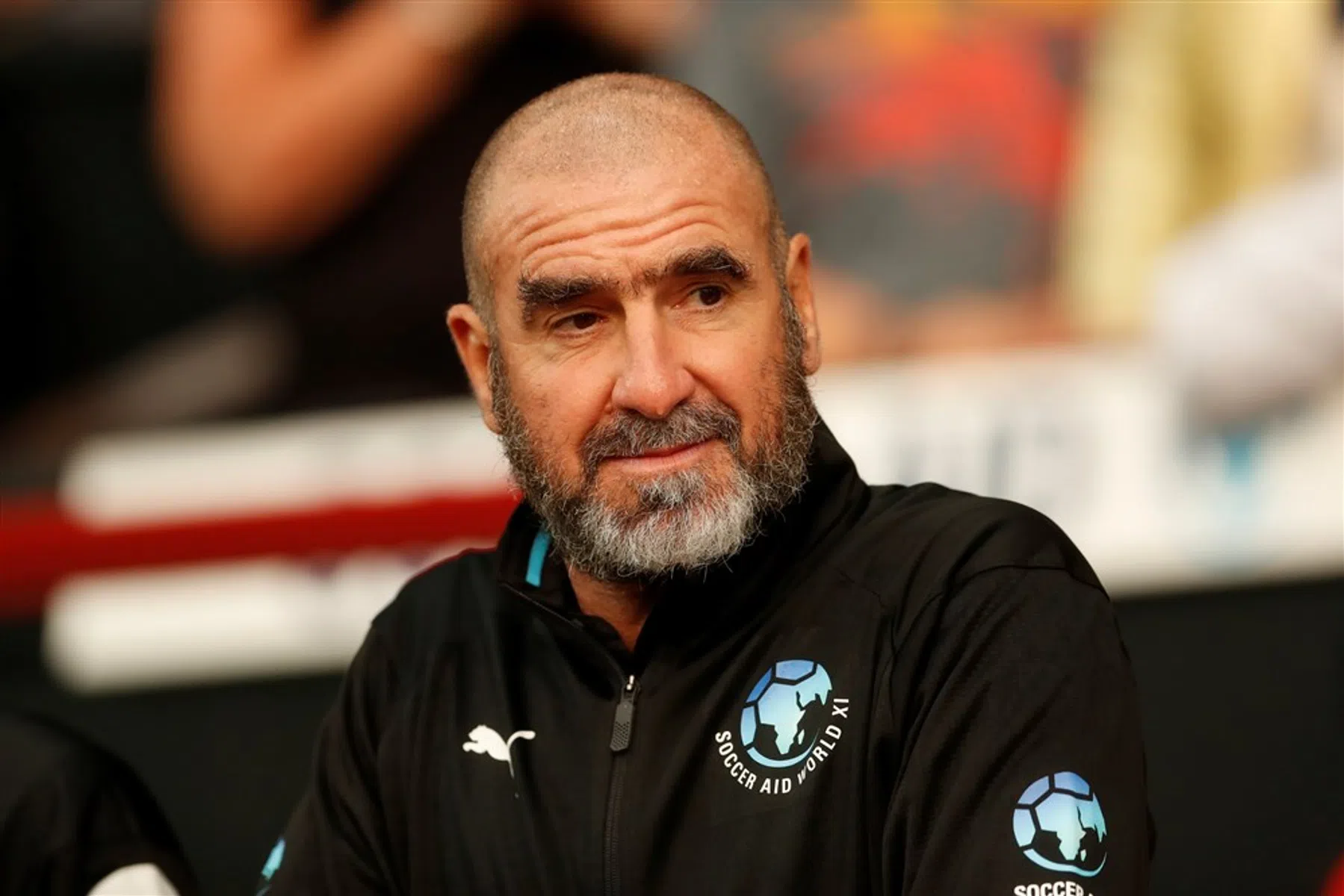 Koninklijke behandeling voor Maradona, karatetrap Cantona kwart eeuw oud