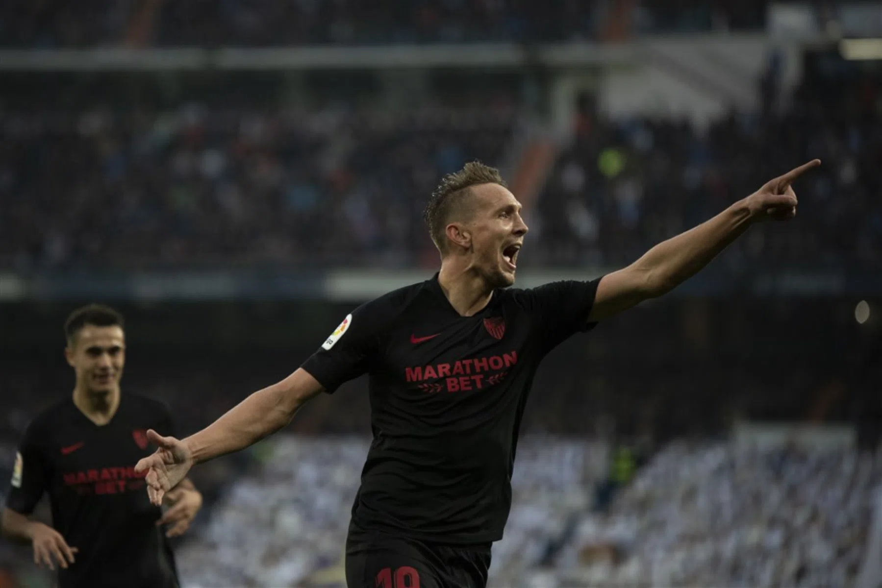 'Vliegende Hollander' Luuk de Jong trekt vorm door met knappe kopgoal