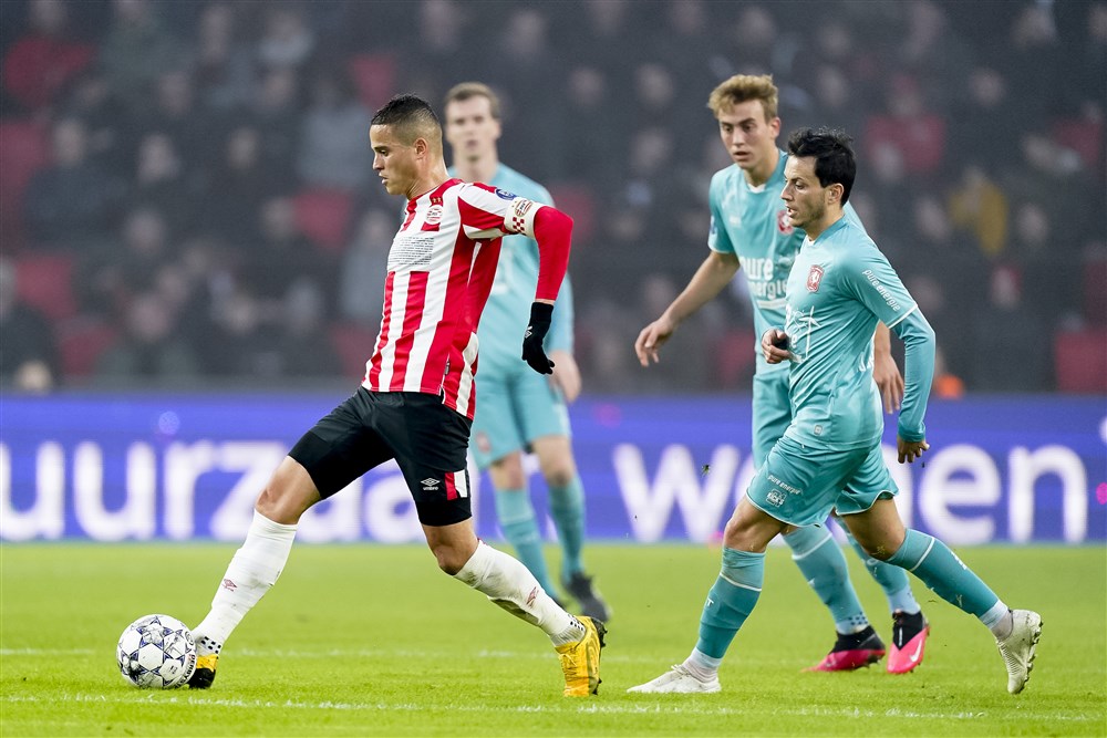 Afellay met unieke uitsluiting in voetsporen Van Bommel
