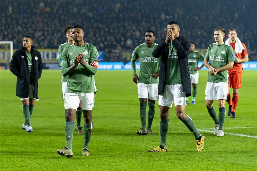 Loopgravenoorlog in de Lichtstad: PSV staat op barsten