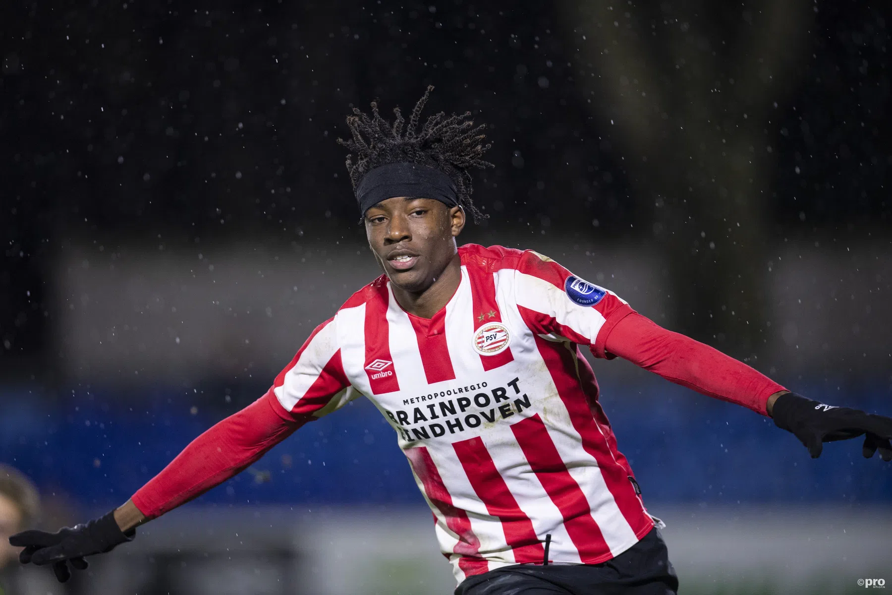 PSV wil supertalent Madueke langdurig binden