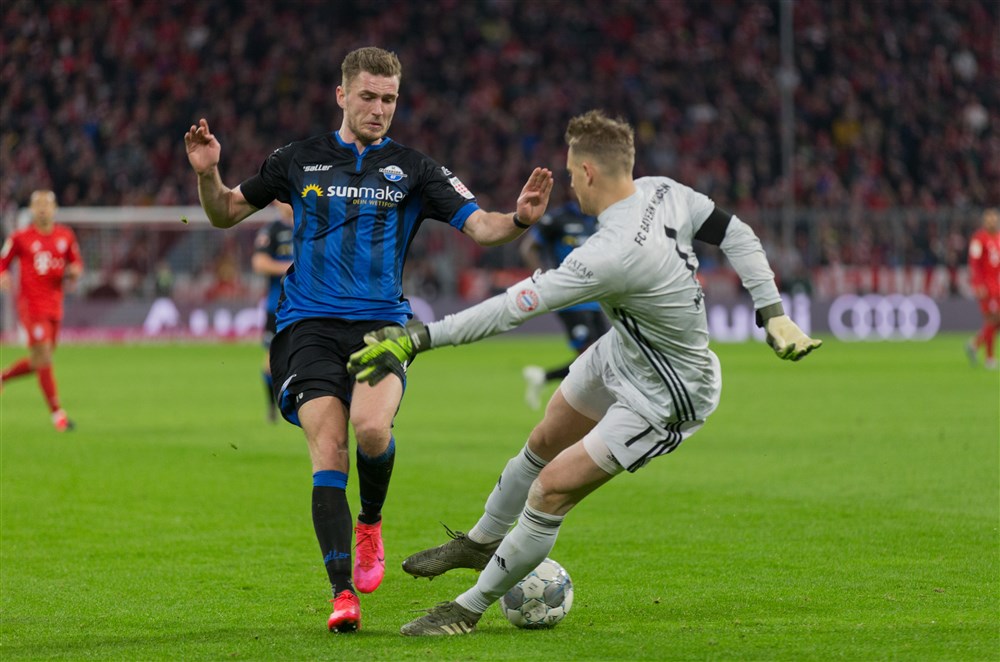 Bayern komt met de schrik vrij na opmerkelijke blunder Neuer