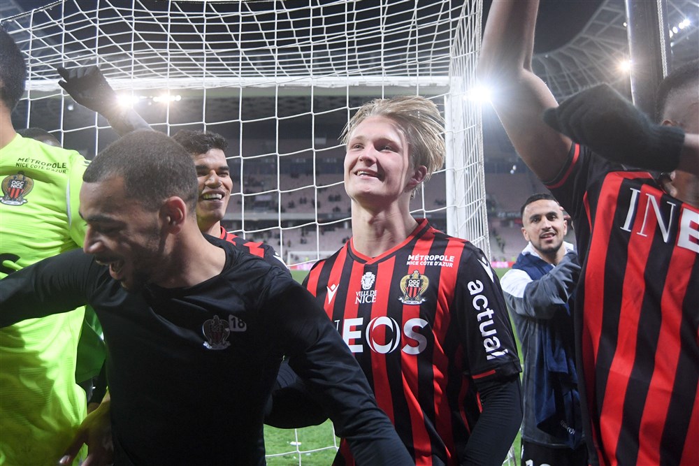 Dolberg de IJsberg ontdooit in Nice: 'Hij is een koelbloedige killer'