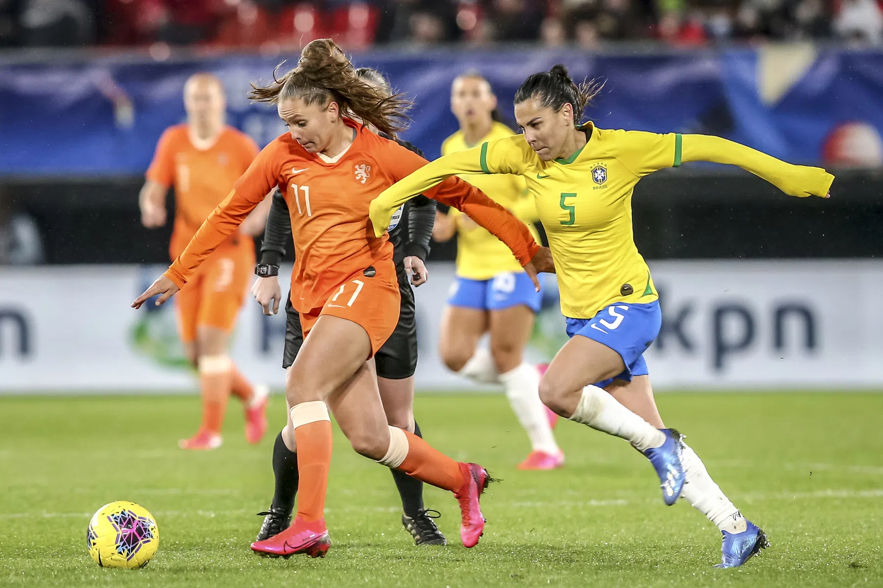 Leeuwinnen zijn aan olympische missie begonnen: 'Ze zien ons nu als een topland'