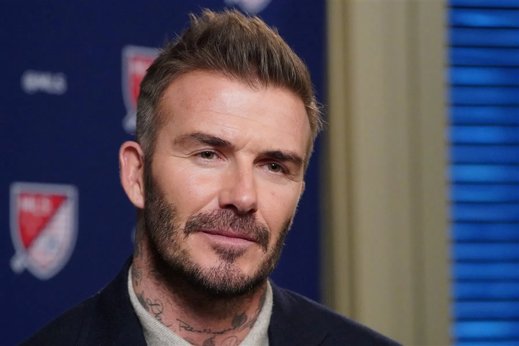 Beckham toont zijn kroost zijn trots, De Ligt in de weer met WC-rol