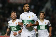 Thumbnail for article: Liefst vijf besmettingen bij Valencia, ook oud-AZ spits test positief