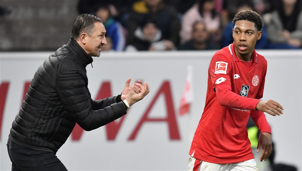 Eerste Bundesliga-club slaat alarm: 'Dat zou ons zeer zwaar treffen'