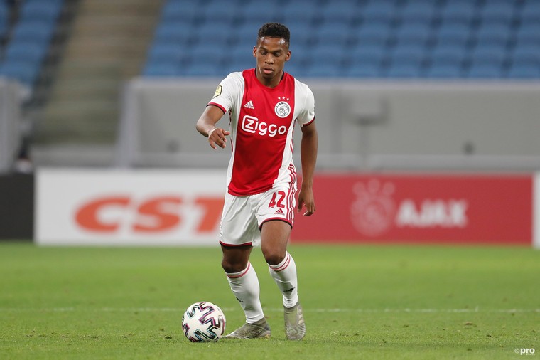Ajax en FC Groningen zetten meeste 'millennials' in 