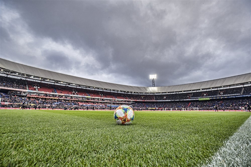 Geen Klassieker, wel applaus: Ajax en Feyenoord slaan handen ineen