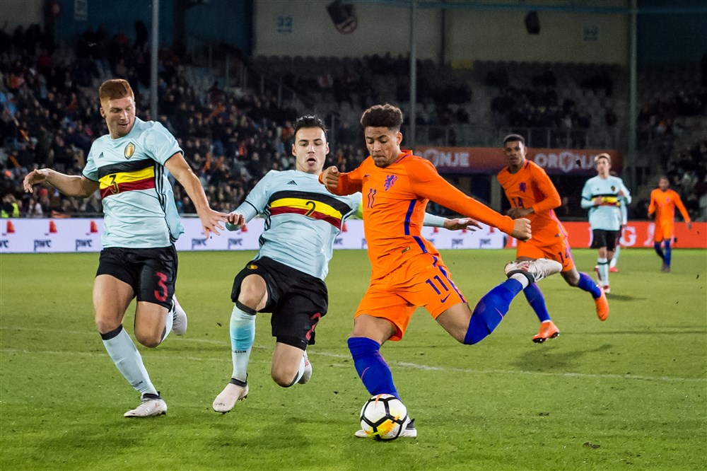 Weemoedige Danjuma Groeneveld trekt lange neus naar alle haters