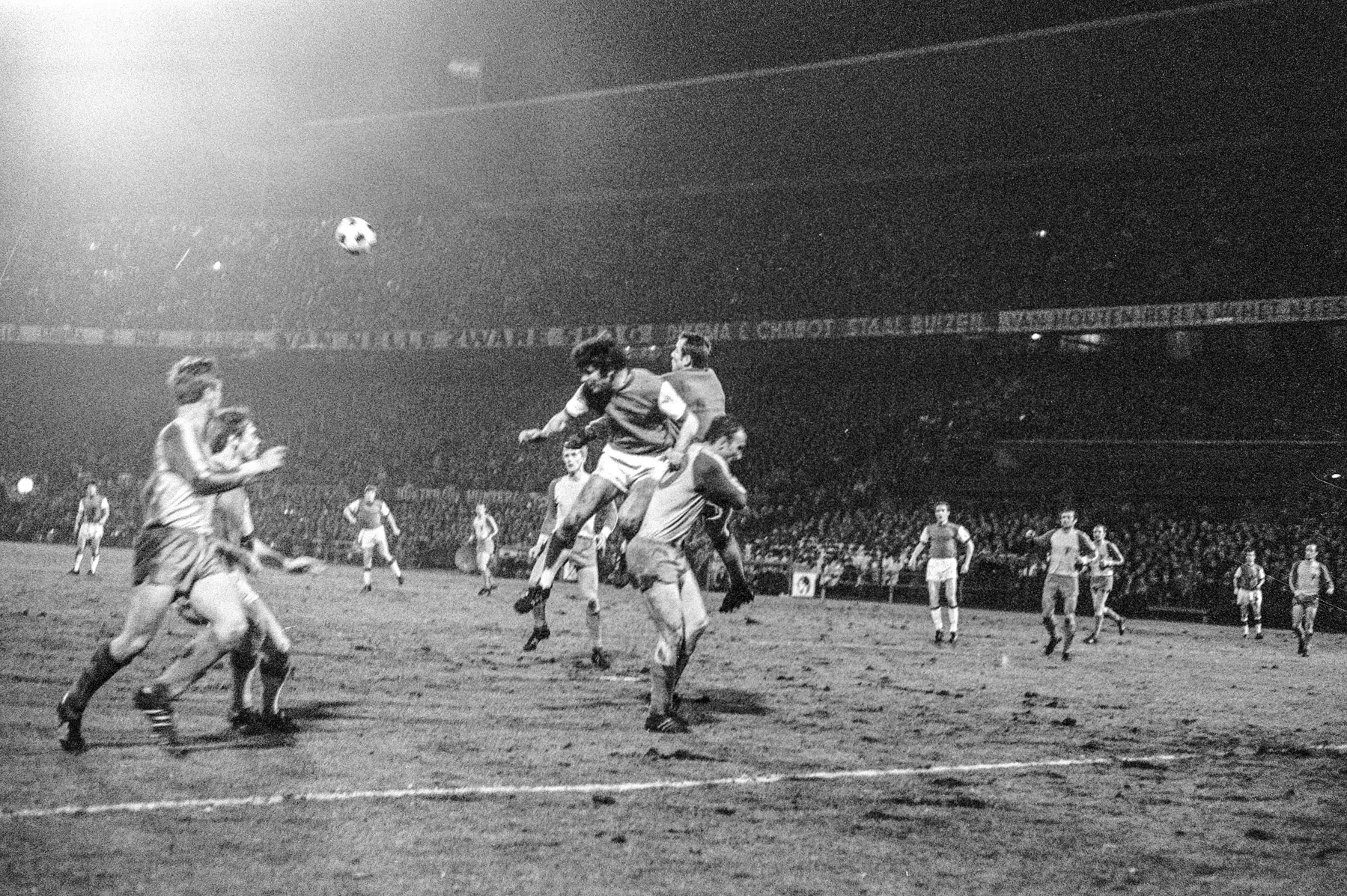 Back to the 70's: Happel zet Feijenoord onder hoogspanning

