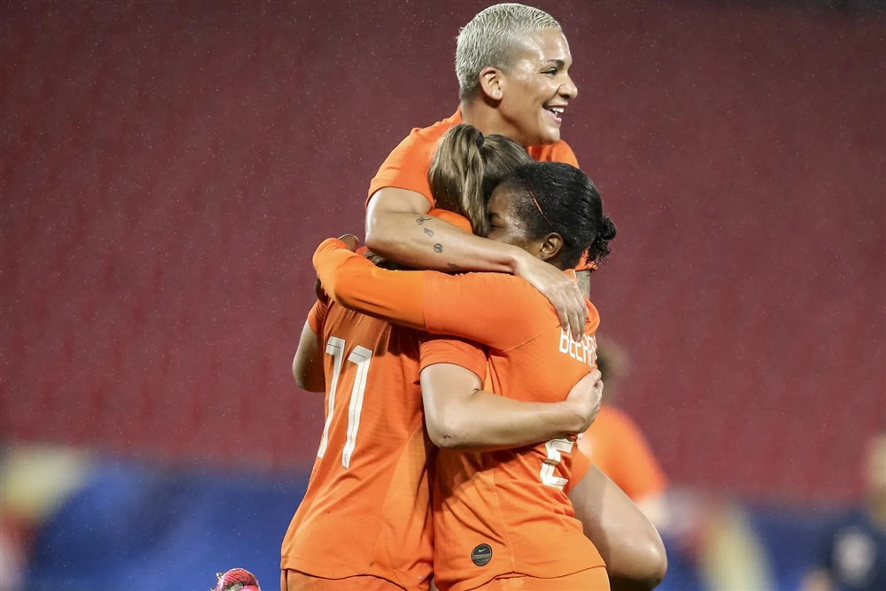 Oranje Vrouwen nog in onzekerheid na topoverleg IOC