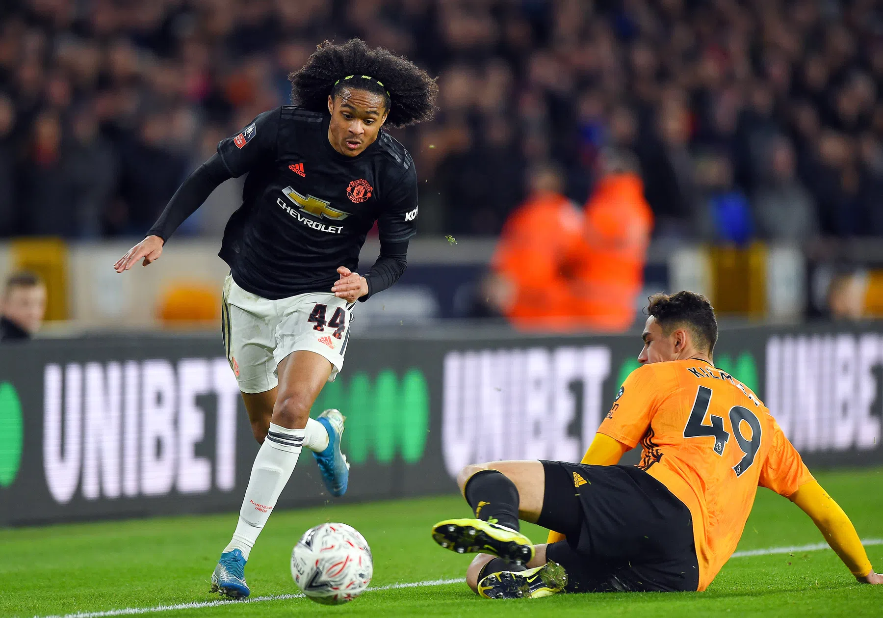 De kindertransfermarkt: hoe groot is de schade voor Nederland?