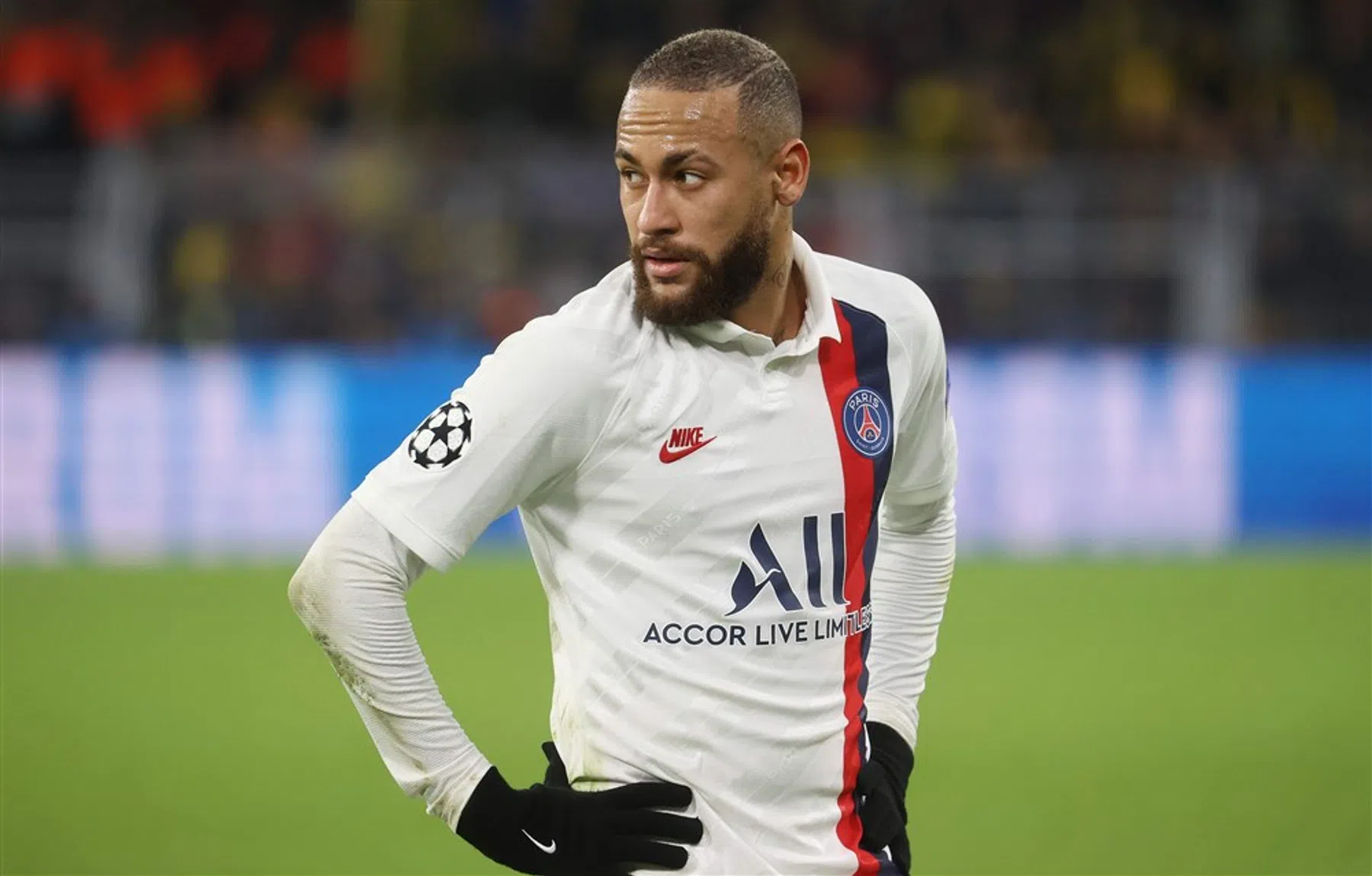 Neymar onthuld als gulle gever van bijna een miljoen