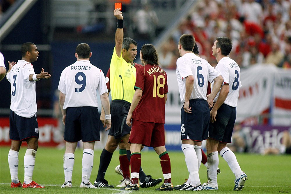 Rooney vertelt het ware verhaal achter berucht WK-incident met Ronaldo