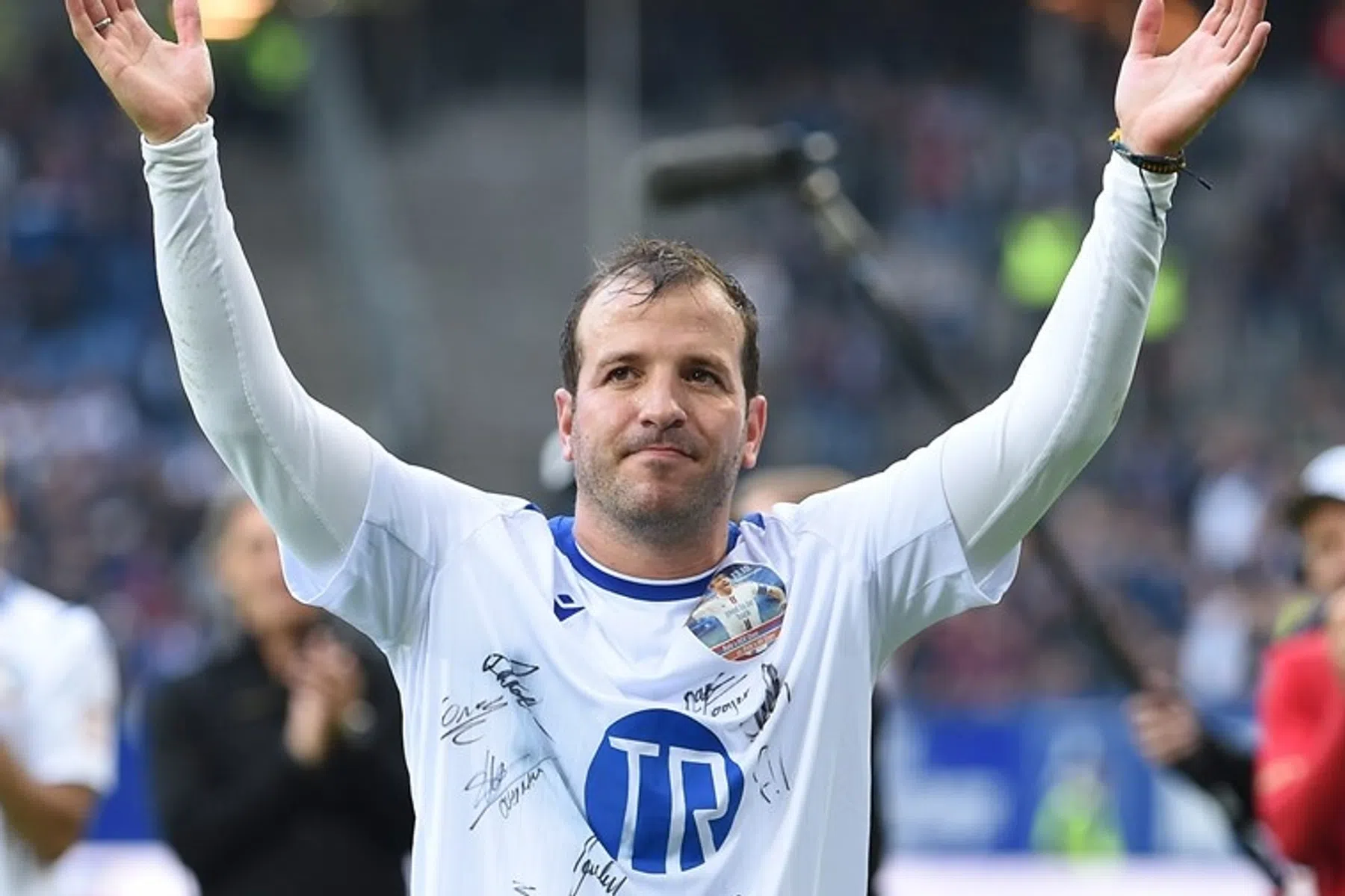 HSV-chaos raakt Van der Vaart: 'Altijd wordt een zondebok gezocht én gevonden'