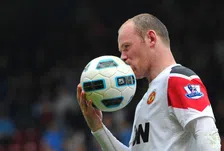 Thumbnail for article: Snoeiharde Rooney veegt de vloer aan met minister en PL-clubs