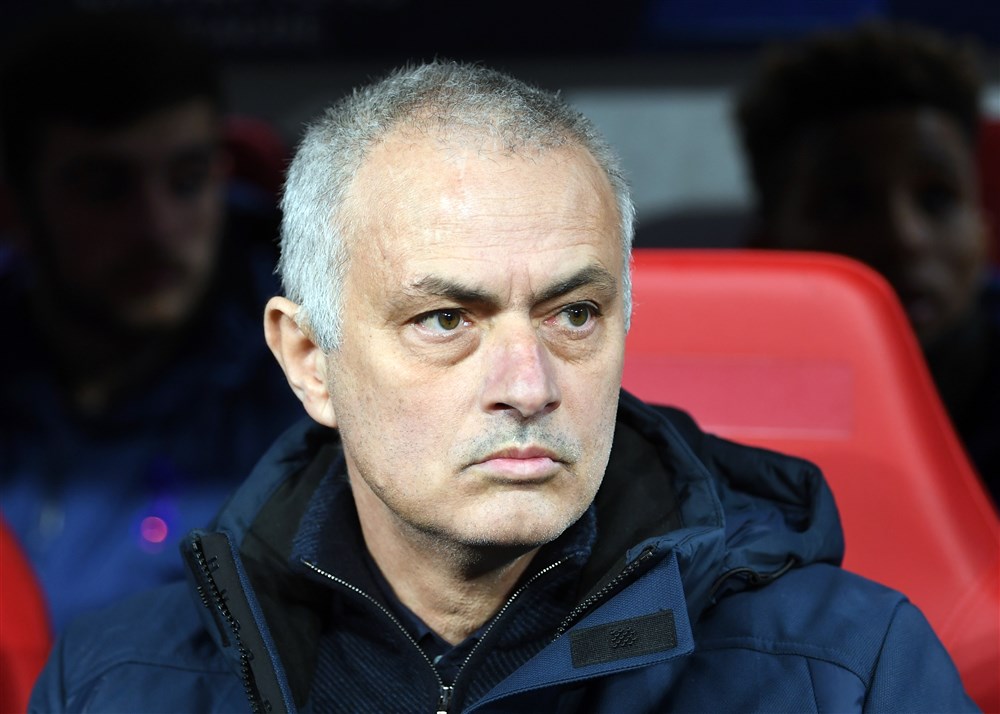 'Spurs tikt Mourinho op de vingers na trainingssessie in het park'