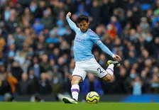 Thumbnail for article: Opties over de hele wereld: wie pikt David Silva op bij Manchester City?