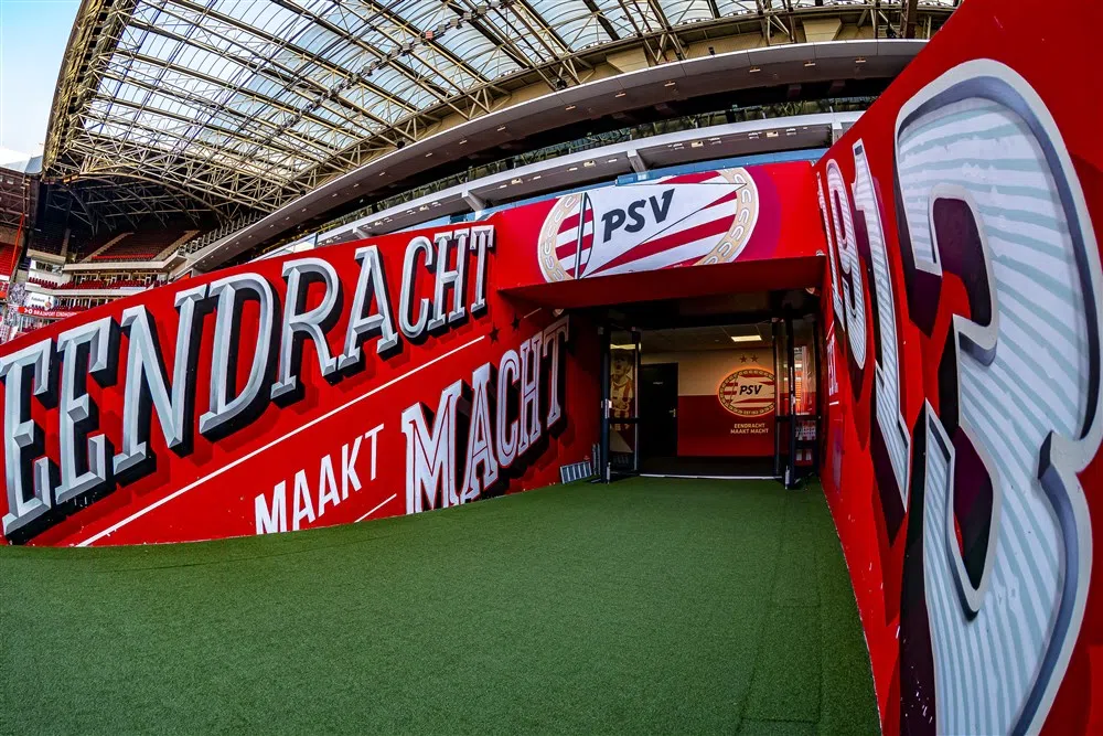 PSV ziet toekomst in Noors talent Oppegård