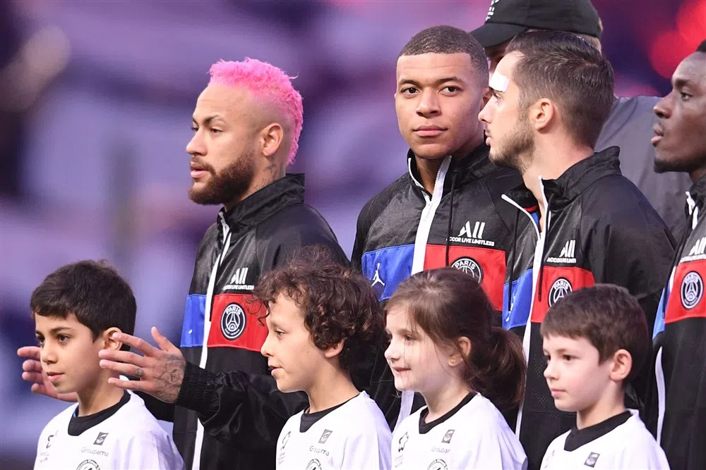 Mbappé gewaarschuwd voor Neymar-trekjes en Ballon d'Or-obsessie