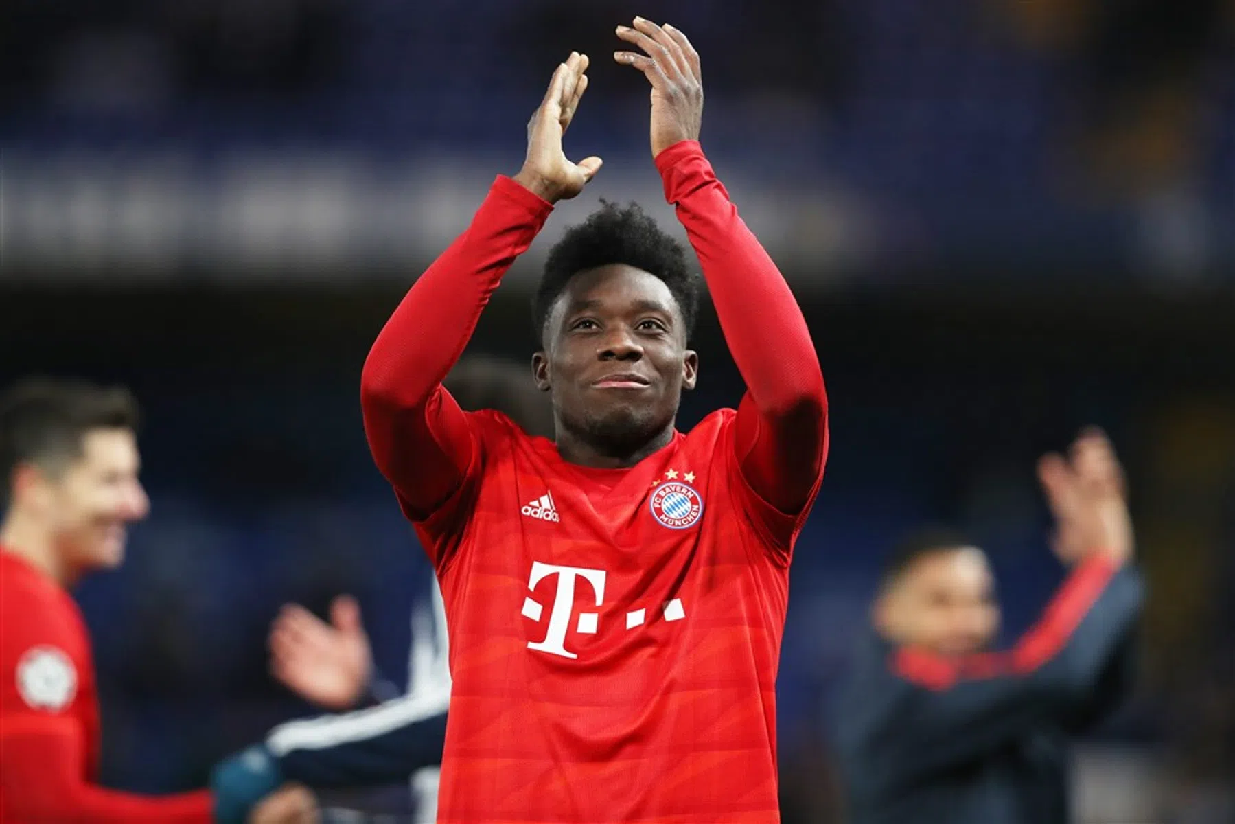 Bayern beloont Davies voor stormachtige ontwikkeling