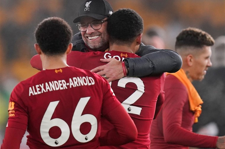 Klopp waarschuwt concurrenten: 'Liverpool kan nog veel beter'