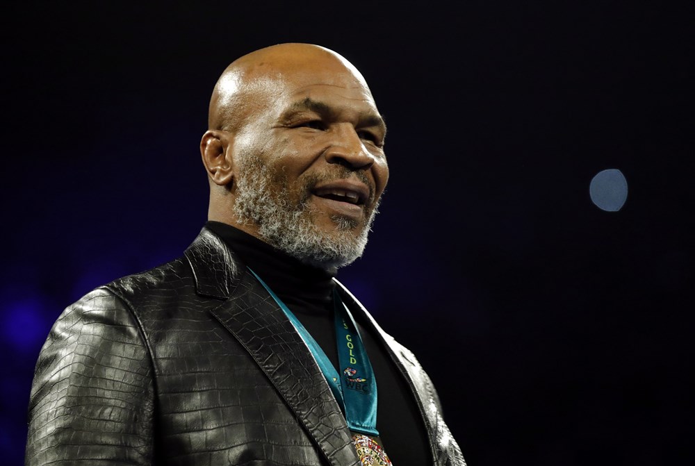 Mike Tyson aast met cannabisbedrijf op naamrechten Camp Nou