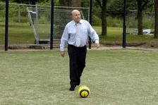 Thumbnail for article: FIFA wil heropening onderzoek naar Blatter: 'Mag straf niet ontlopen'