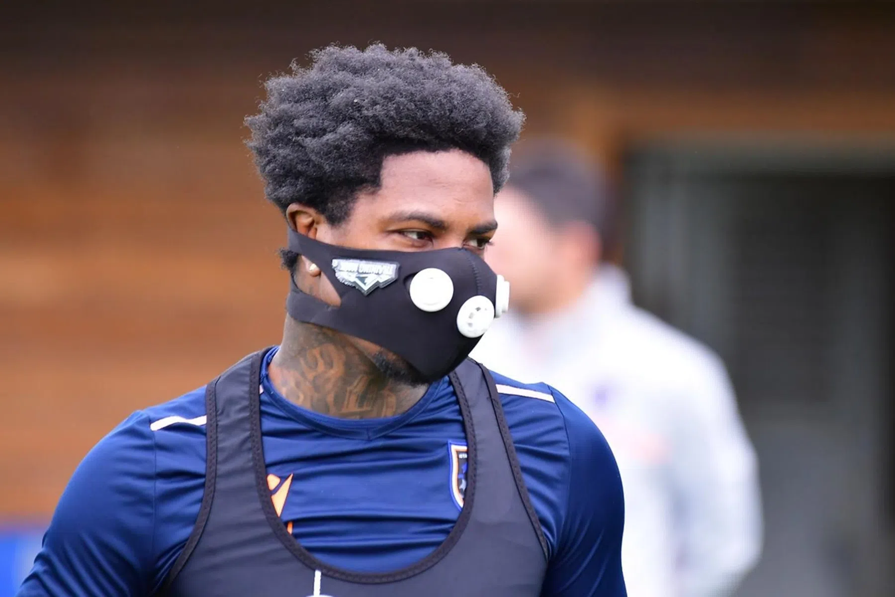 Elia hervat training en ontkracht roddels over toekomst