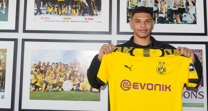 Borussia Dortmund houdt toptalent Collins uit Engelse handen