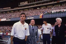 Thumbnail for article: Toen Johan Cruijff zijn vriend Marco naar Barcelona wilde halen