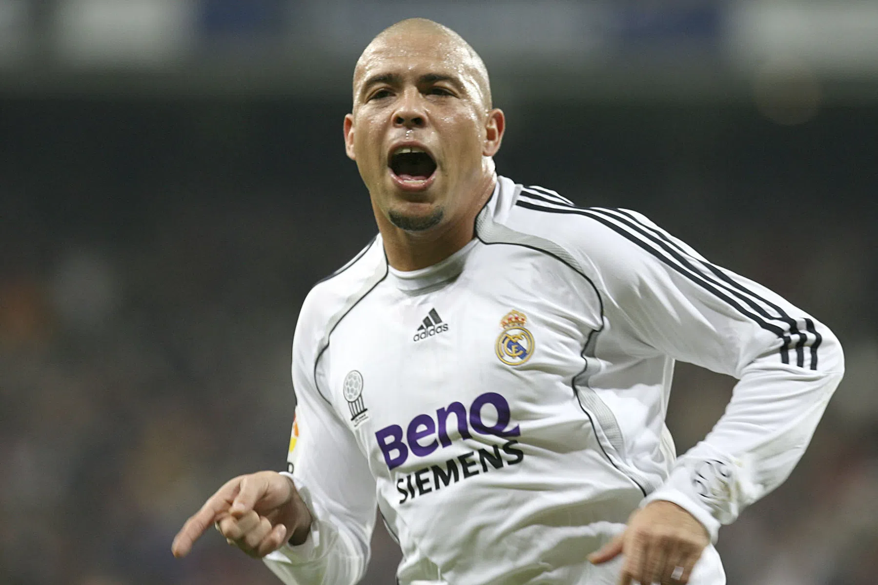 Ronaldo-feestjes bij Real: Van Nistelrooy rook alcohol in kleedkamer