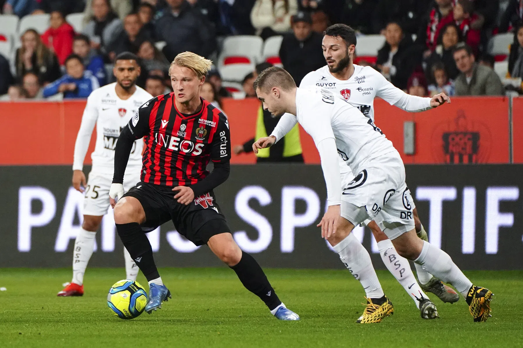 Fans Nice reserveren eervolle prijs voor Dolberg