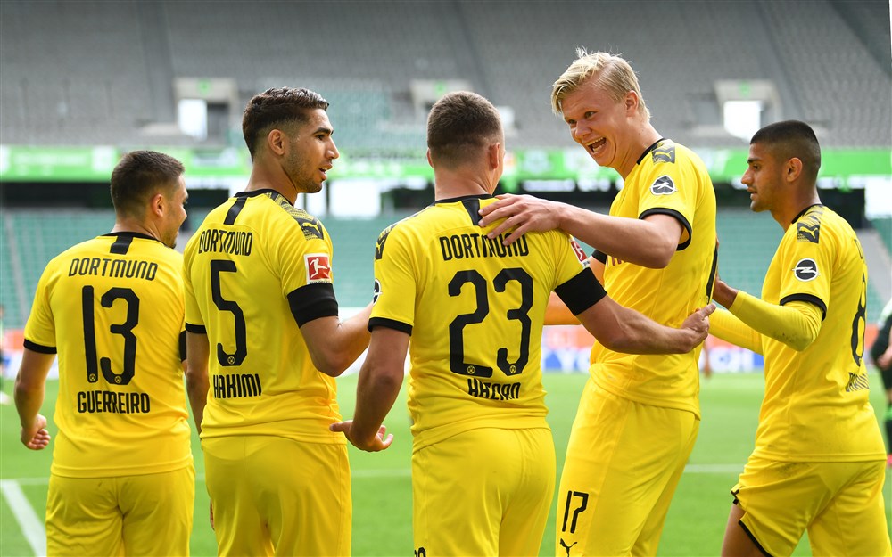 Dortmund verhoogt druk op Bayern dankzij backs, Klaassen zeer belangrijk